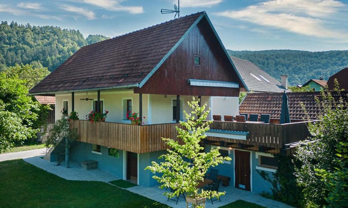 Crnomelj Apartment | Kolpa Zupančič Vineyard Apartments