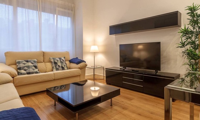 Algorta Apartment | Konporte Renovated Apartment With Wifi and Garage