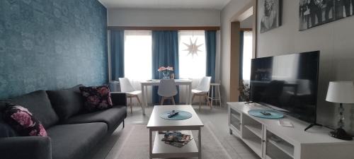 Rauma House | Kortteer sininen huone