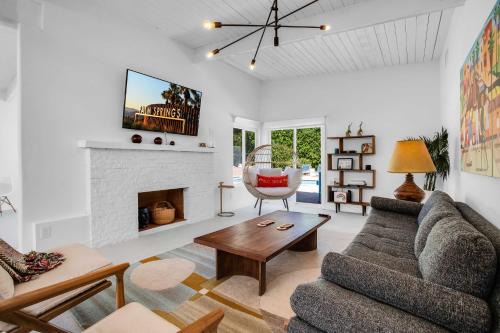 Racquet Club Estates House | Krisel Architectural Delight