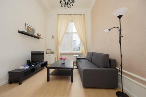 Srodmiescie Połnocne Apartment | Krolewska by Solarento