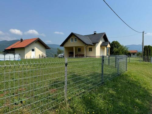 Sumece House | Kuća za odmor- Fojnica