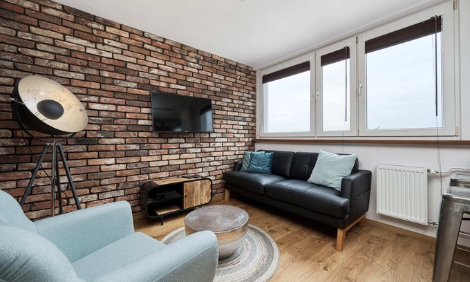 Fabryczna Apartment | Kwiska 13 | Apartment with Balcony | 2 Bedrooms