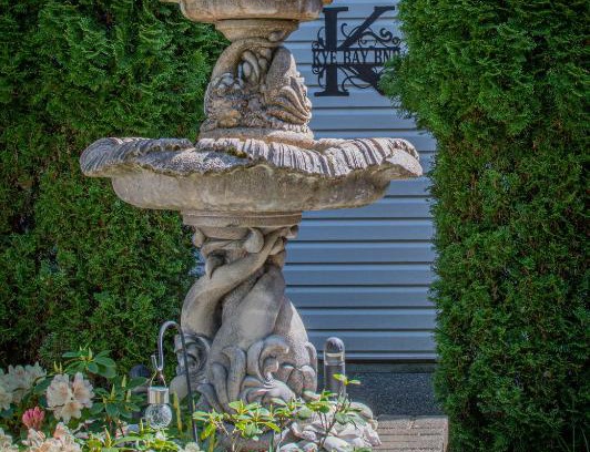 Comox Bed & Breakfast | Kye Bay BnB - A Place to Breathe