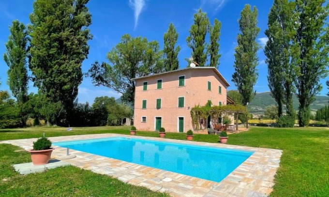 Monteluiano House | L'acero by Interhome