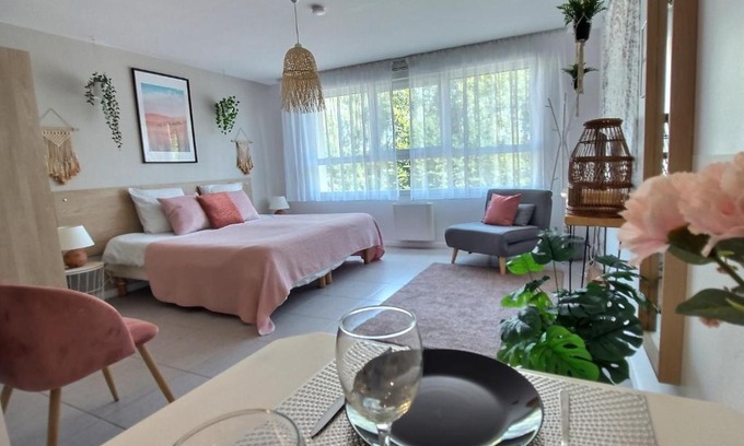 Moussy-le-Neuf Apartment | L'AMAZONIE - ROISSY CDG - Parc Astérix - Paris