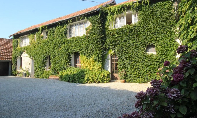 Connantre Apartment | L Ancienne Ferme 17 grand rue