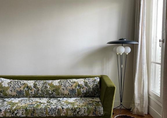 Quartier de Rochechouart Apartment | L'Atelier 35 with view of Montmartre