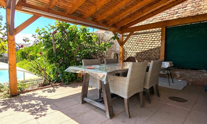 Eckbolsheim House | L'Audacieuse - Three Bedroom House, Sleeps 5