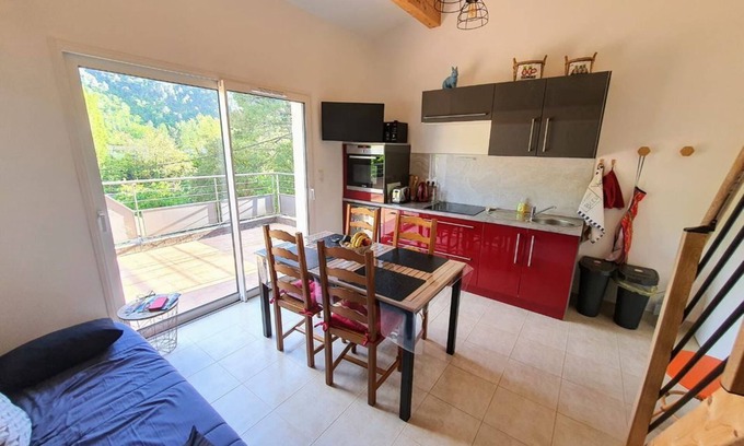 Sainte-Cecile-d'Andorge Apartment | L'Echappée du Camboux. nWellness discounts