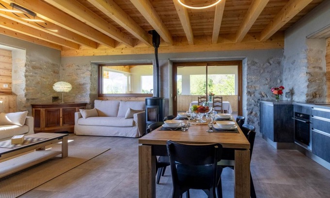 Saint-Jean-de-la-Porte House | L'ENVOL SAFRANÉ - SAINT JEAN DE LA PORTE