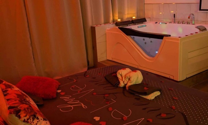 Grandfontaine Apartment | L'escale du Donon - Appartement Blanc - Romantic getaway with jacuzzi