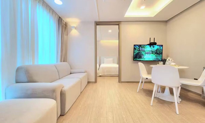 Haeundae Apartment | L5-5[Newly Built/합법숙소][침대3개/핵심번화가/해변5분/지하철역3분/짐보관]
