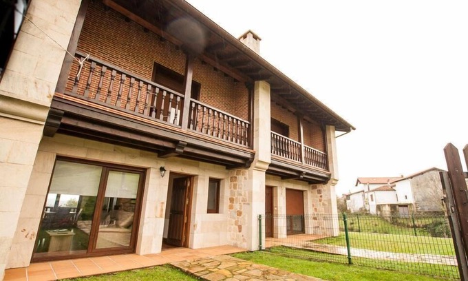 San Vicente de la Barquera House | La Arcadia de Portillo House 5