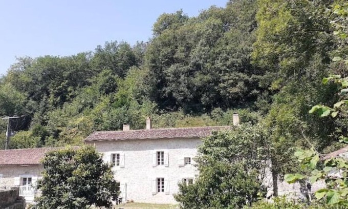 Beruges House | La Belle du Pin, Maison en Pleine Nature