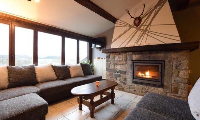 Roy House | La Belle Vue