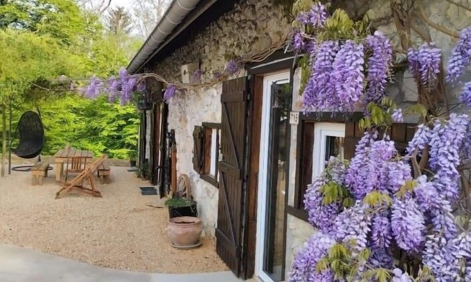 Meyrieux-Trouet House | LA BERGERIE - MEYRIEUX TROUET