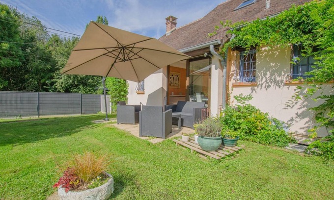 La Vendue-Mignot House | La Bonne Franquette - LA Vendue Mignot