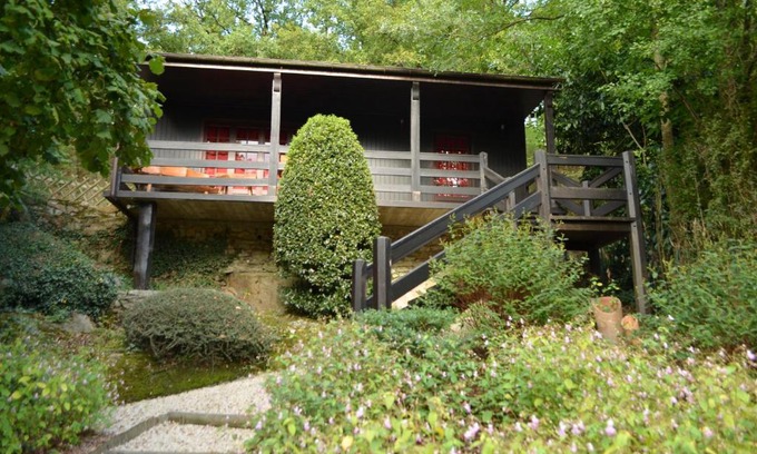 Saint-Laurent-sur-Sevre House | La Cabane du Commandeur