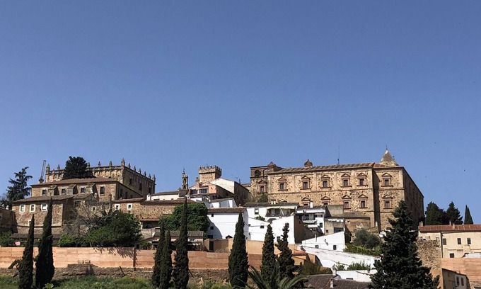 Ribera del Marco House | LA CALLEJINA