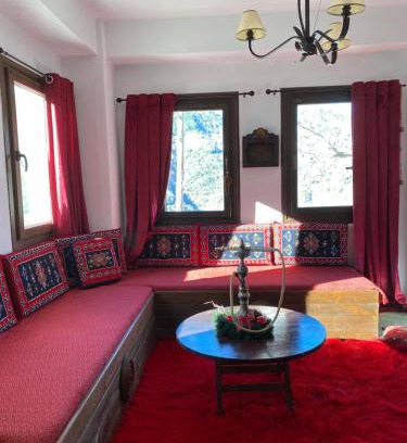 Anilio House | La casa Varsani