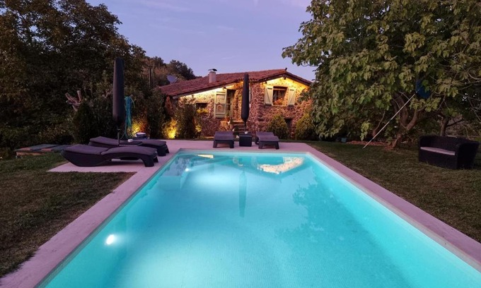 Santa Pau Ski Chalet | La Casita -Adults 0nly-