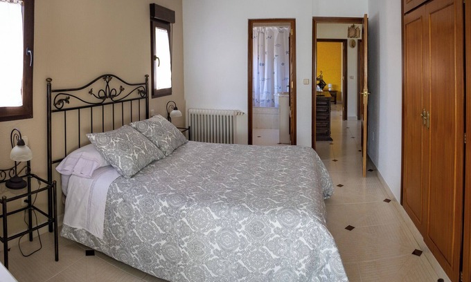 Rascafria Ski Chalet | La Casona de Rascafria, independent, surrounded by garden and ideal for families.