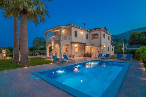 Fiolitis Villa | La Catalina Villa