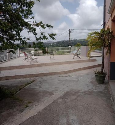 Petit Bourg Apartment | La COLOMBE 3