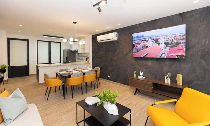 Casco Viejo Condo | ★ La Cuadra by AcoModo - The Danian Condo