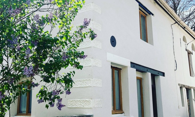 Saint-Jean-de-Losne Apartment | La diligence, appartement au calme au cœur du village. Entre les quais etle port