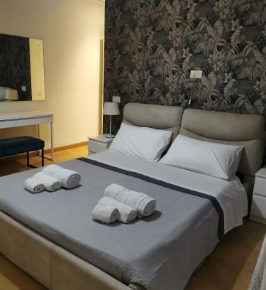 Quartiere XXVIII Monte Sacro Alto Apartment | La dolce vita Talenti