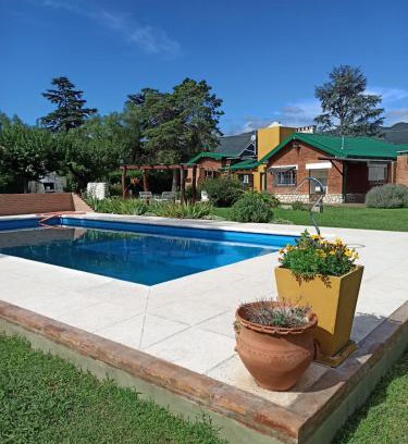 Huerta Grande Ski Chalet | La Estrella 3