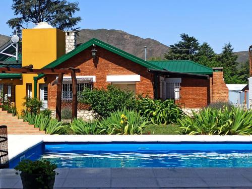 Huerta Grande Ski Chalet | La Estrella