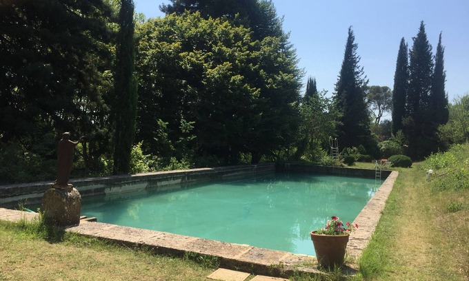 Gardanne Bed & Breakfast | La Féraude - Chambres d'Hôtes