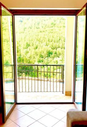 Villetta Barrea Apartment | La finestra sul parco