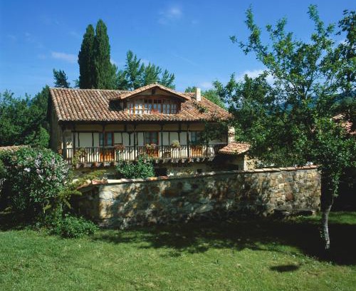 Valle de Manzanedo House | La Gándara