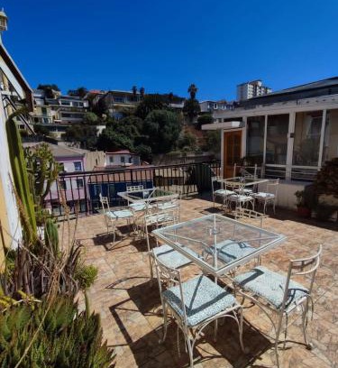 Cerro Concepcion Bed & Breakfast | La Galería B&B