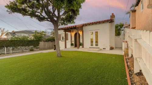 Village of La Jolla House | La Jolla Stay w Firepit Walk to Beach Arenas