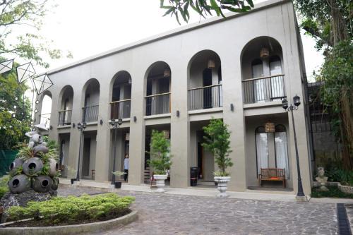 Sorsogon City Bed & Breakfast | La Luma Sorsogon