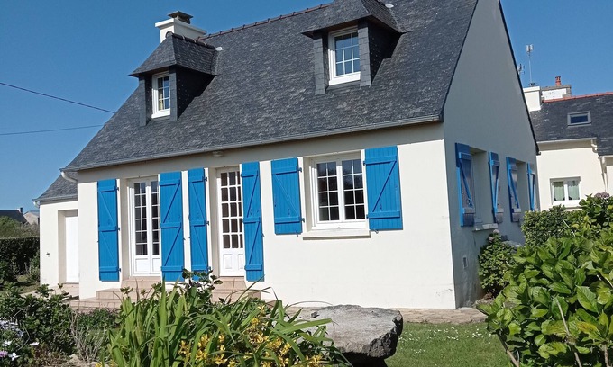 Pleumeur-Bodou House | LA MAISON DU DOLMEN by the sea in Ile Grande