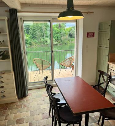 Verdun-sur-le-Doubs House | La Maison du Pêcheur