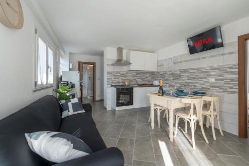 Alpette Apartment | La Maison Paradiso - vista panoramica & giardino