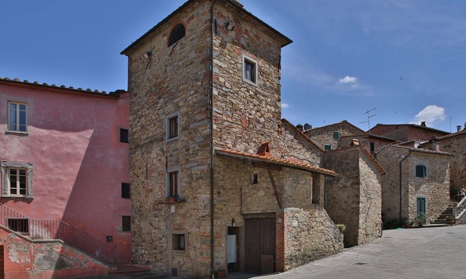 Pergine Valdarno House | LA MICCIA, Private Suite w/HOT TUB