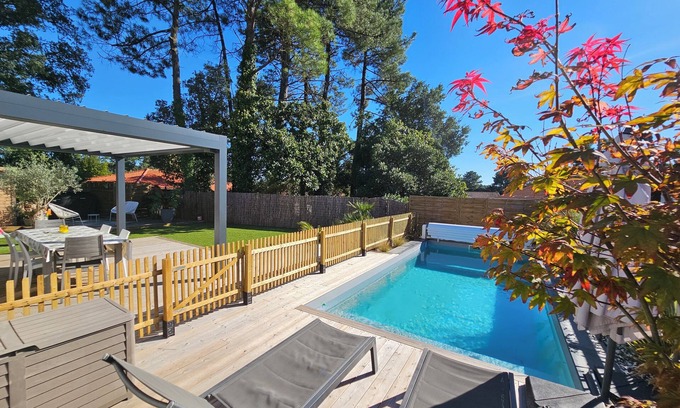 Labenne Villa | La Parenthèse Familiale - house with swimming pool between beach and forest
