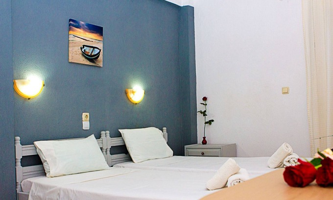 Skiathos Town Hotel | La Pensione 1 Skiathos