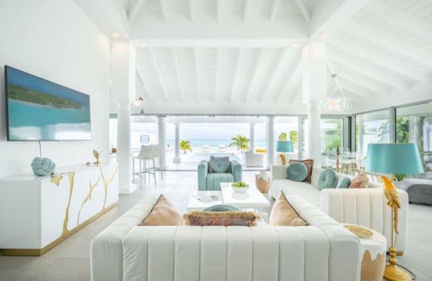 Les Terres Basses Villa | La Perla Bianca - 1 BR Beachfront Luxury Villa offering utmost privacy