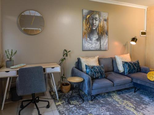 Greater Johannesburg Metropolitan Area Apartment | La Petit Bordeaux