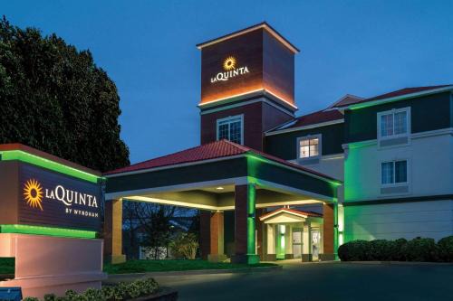Latham Hotel | La Quinta by Wyndham Latham Albany Airport