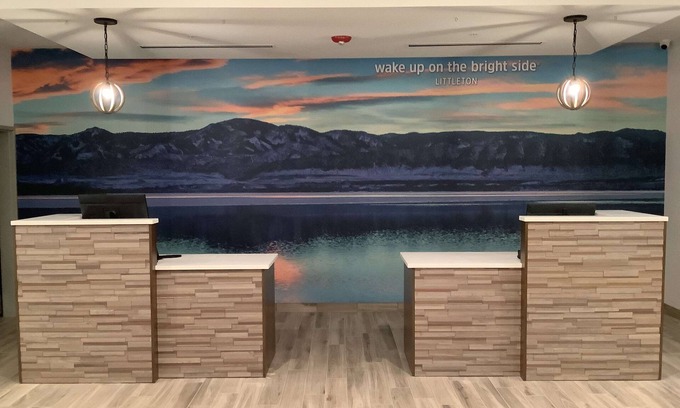 Littleton Hotel | La Quinta Inn & Suites by Wyndham Littleton/Red Rocks